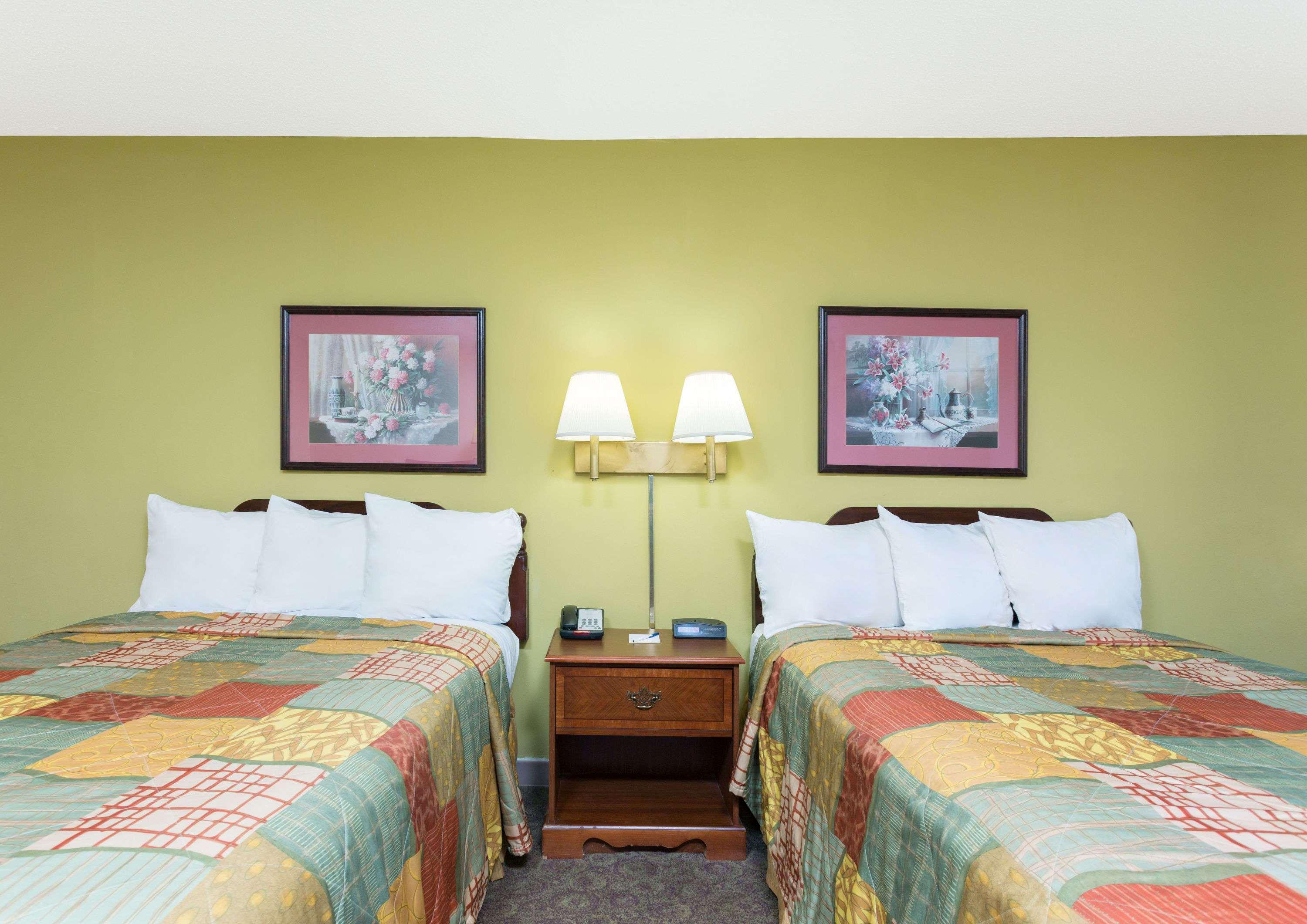 Days Inn By Wyndham Clemson Exterior foto