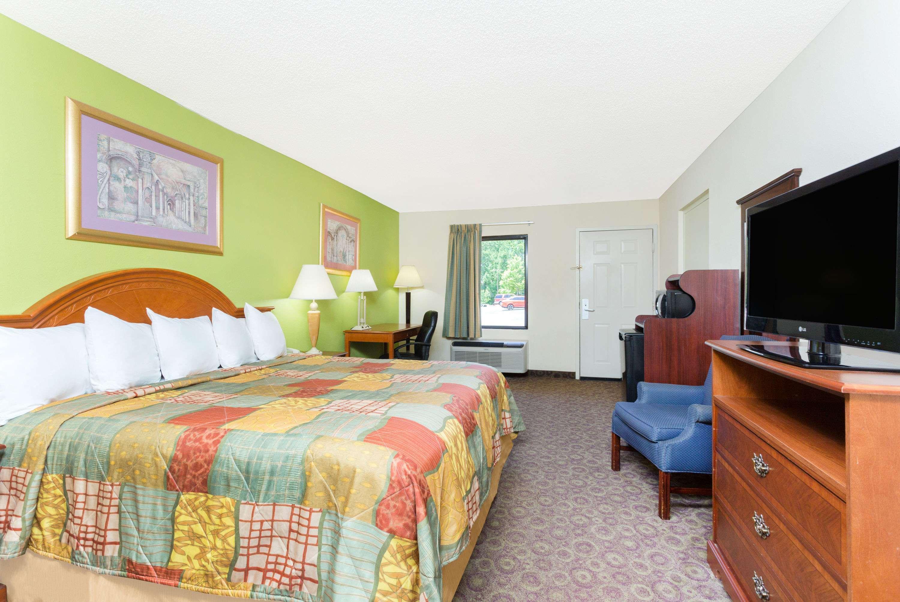 Days Inn By Wyndham Clemson Exterior foto