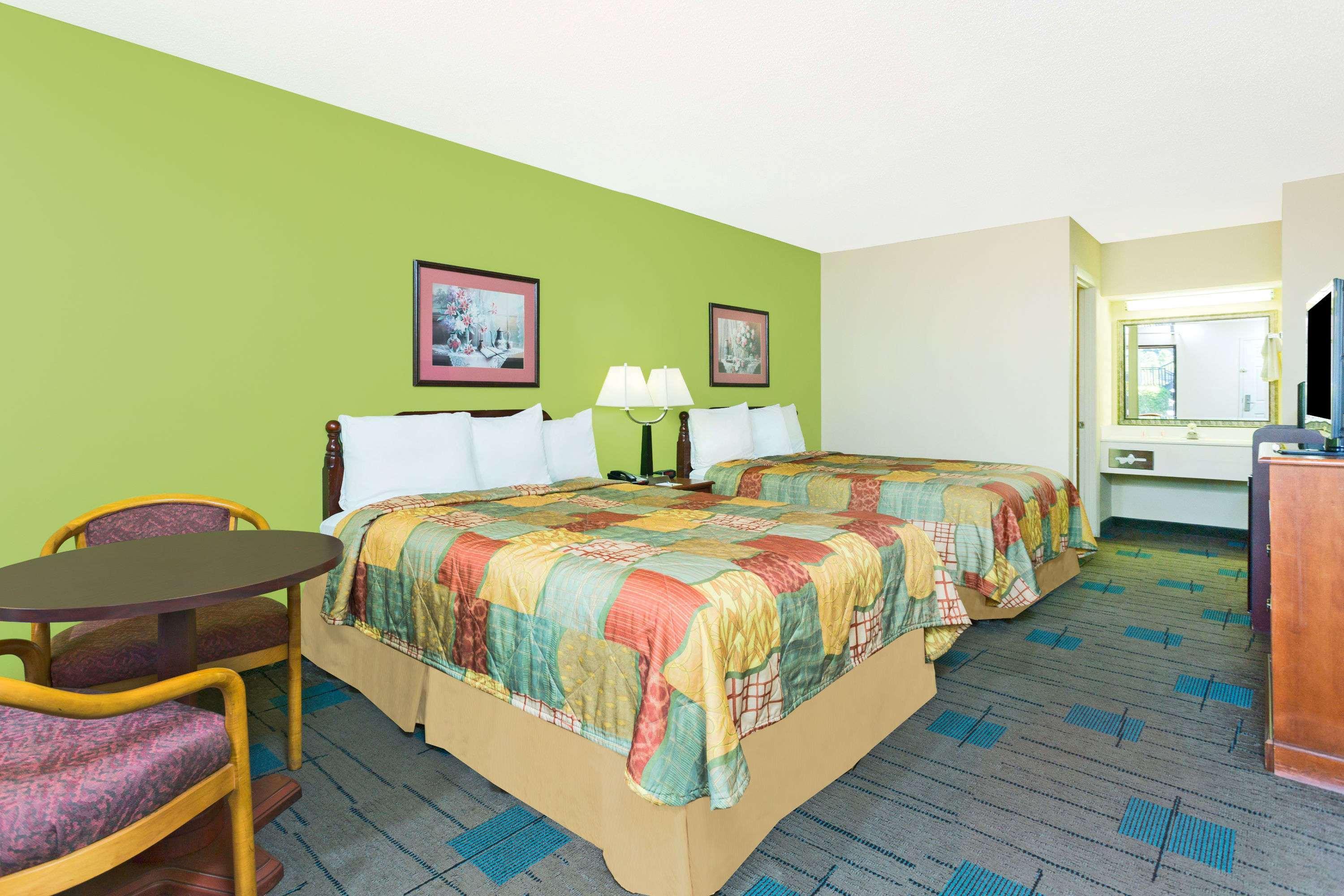 Days Inn By Wyndham Clemson Exterior foto