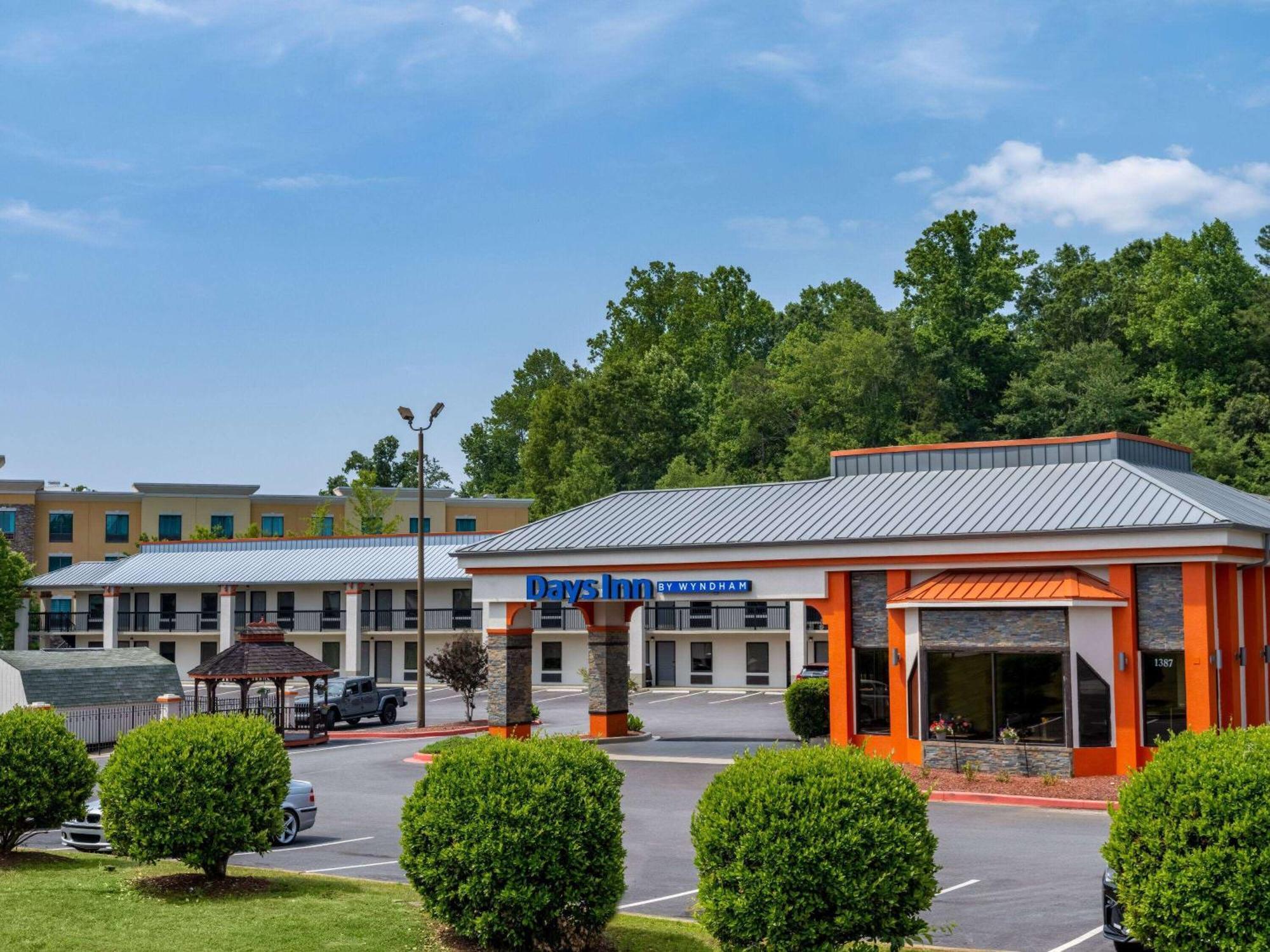 Days Inn By Wyndham Clemson Exterior foto